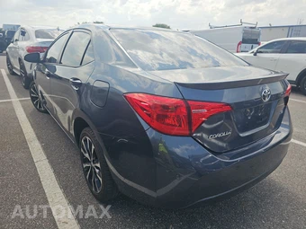 2017 Toyota Corolla SE Sedan – miniatura 6
