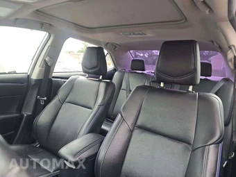 2017 Toyota Corolla XSE Sedan – miniatura 11