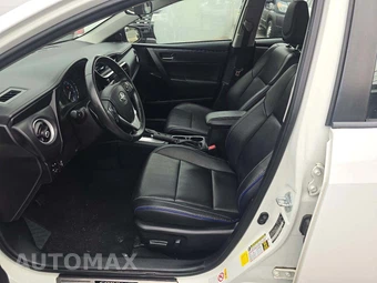 2017 Toyota Corolla XSE Sedan – miniatura 6