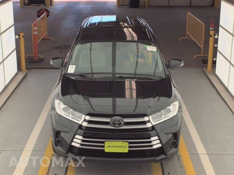 2017 Toyota Highlander LE – miniatura 2