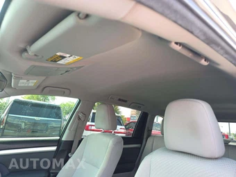2017 Toyota Highlander LE – miniatura 11