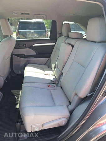 2017 Toyota Highlander LE – miniatura 13