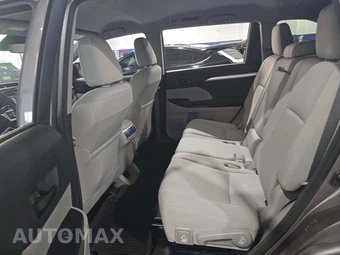 2017 Toyota Highlander LE - miniatura 13