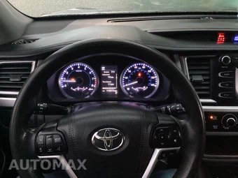 2017 Toyota Highlander LE - miniatura 13