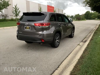 2017 Toyota Highlander LE - miniatura 5