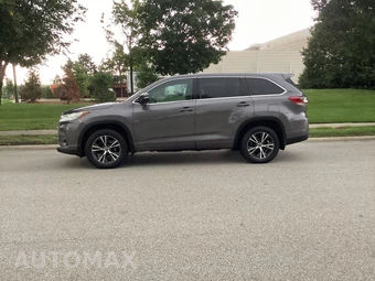 2017 Toyota Highlander LE - miniatura 8