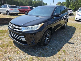 2017 Toyota Highlander LE