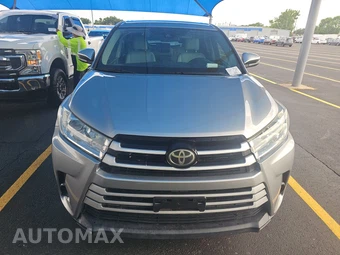 2017 Toyota Highlander LE – miniatura 2