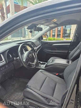 2017 Toyota Highlander LE Plus - miniatura 16