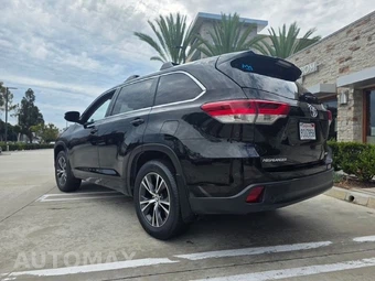 2017 Toyota Highlander LE Plus - miniatura 5