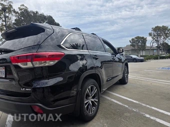 2017 Toyota Highlander LE Plus - miniatura 7