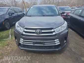 2017 Toyota Highlander LE Plus – miniatura 2