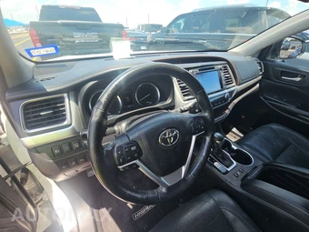 2017 Toyota Highlander Limited Platinum – miniatura 11