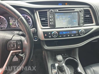 2017 Toyota Highlander SE – miniatura 11