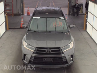 2017 Toyota Highlander SE – miniatura 2