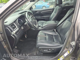 2017 Toyota Highlander SE – miniatura 7