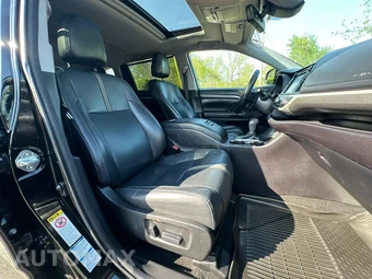 2017 Toyota Highlander SE – miniatura 15