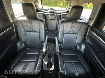 2017 Toyota Highlander SE – miniatura 17
