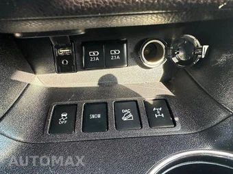 2017 Toyota Highlander SE – miniatura 28