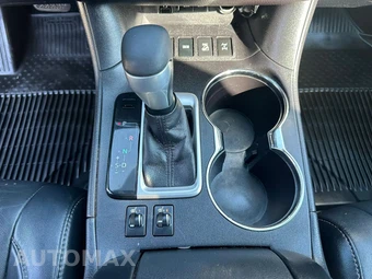 2017 Toyota Highlander SE – miniatura 29