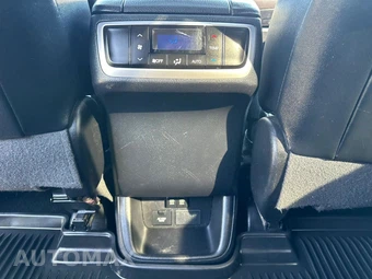 2017 Toyota Highlander SE – miniatura 32