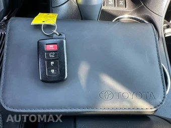 2017 Toyota Highlander SE – miniatura 39