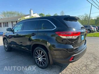 2017 Toyota Highlander SE – miniatura 6