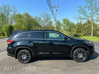 2017 Toyota Highlander SE – miniatura 7