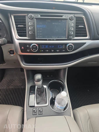 2017 Toyota Highlander SE - miniatura 11