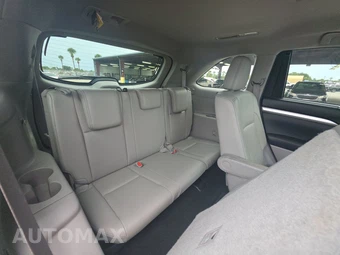 2017 Toyota Highlander SE - miniatura 14