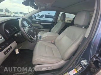 2017 Toyota Highlander SE - miniatura 7
