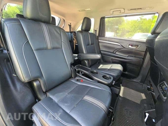 2017 Toyota Highlander SE – miniatura 14