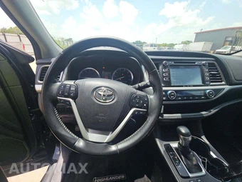 2017 Toyota Highlander SE – miniatura 10