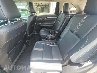 2017 Toyota Highlander SE – miniatura 13