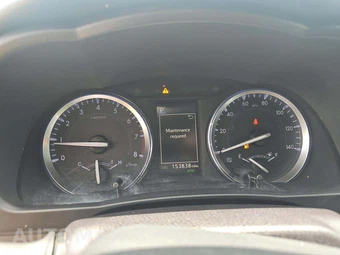 2017 Toyota Highlander SE – miniatura 9