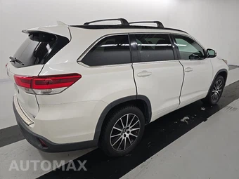 2017 Toyota Highlander SE - miniatura 4