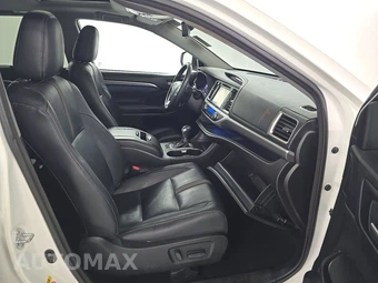 2017 Toyota Highlander SE - miniatura 8