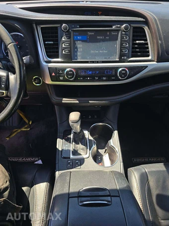 2017 Toyota Highlander XLE – miniatura 10