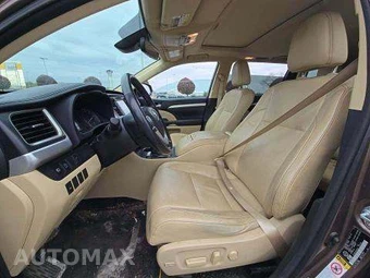 2017 Toyota Highlander XLE – miniatura 6