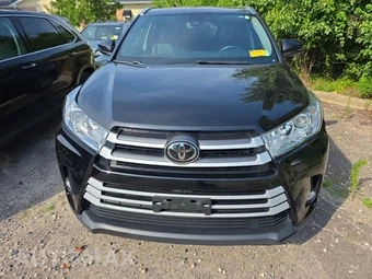 2017 Toyota Highlander XLE - miniatura 2