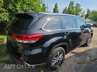 2017 Toyota Highlander XLE - miniatura 4