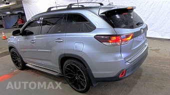 2017 Toyota Highlander XLE – miniatura 6