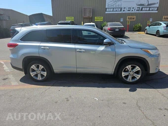 2017 Toyota Highlander XLE – miniatura 4