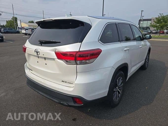 2017 Toyota Highlander XLE - miniatura 3