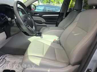 2017 Toyota Highlander XLE – miniatura 6