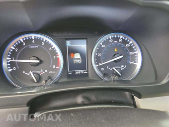 2017 Toyota Highlander XLE – miniatura 9