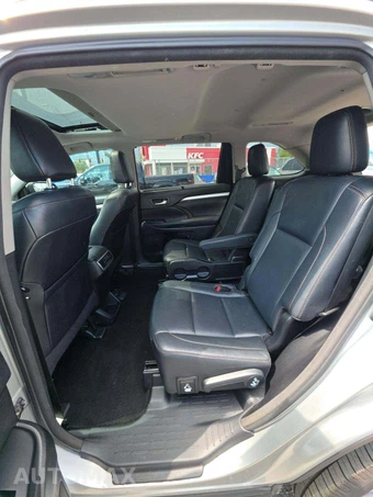 2017 Toyota Highlander XLE – miniatura 13
