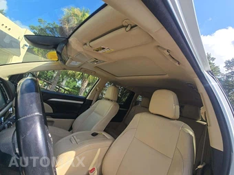 2017 Toyota Highlander XLE - miniatura 8
