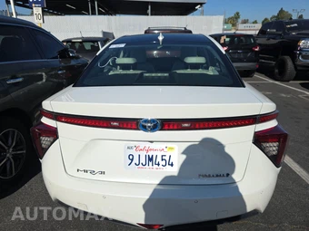2017 Toyota Mirai – miniatura 5