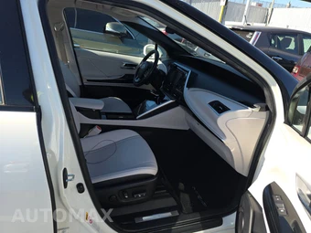 2017 Toyota Mirai – miniatura 8